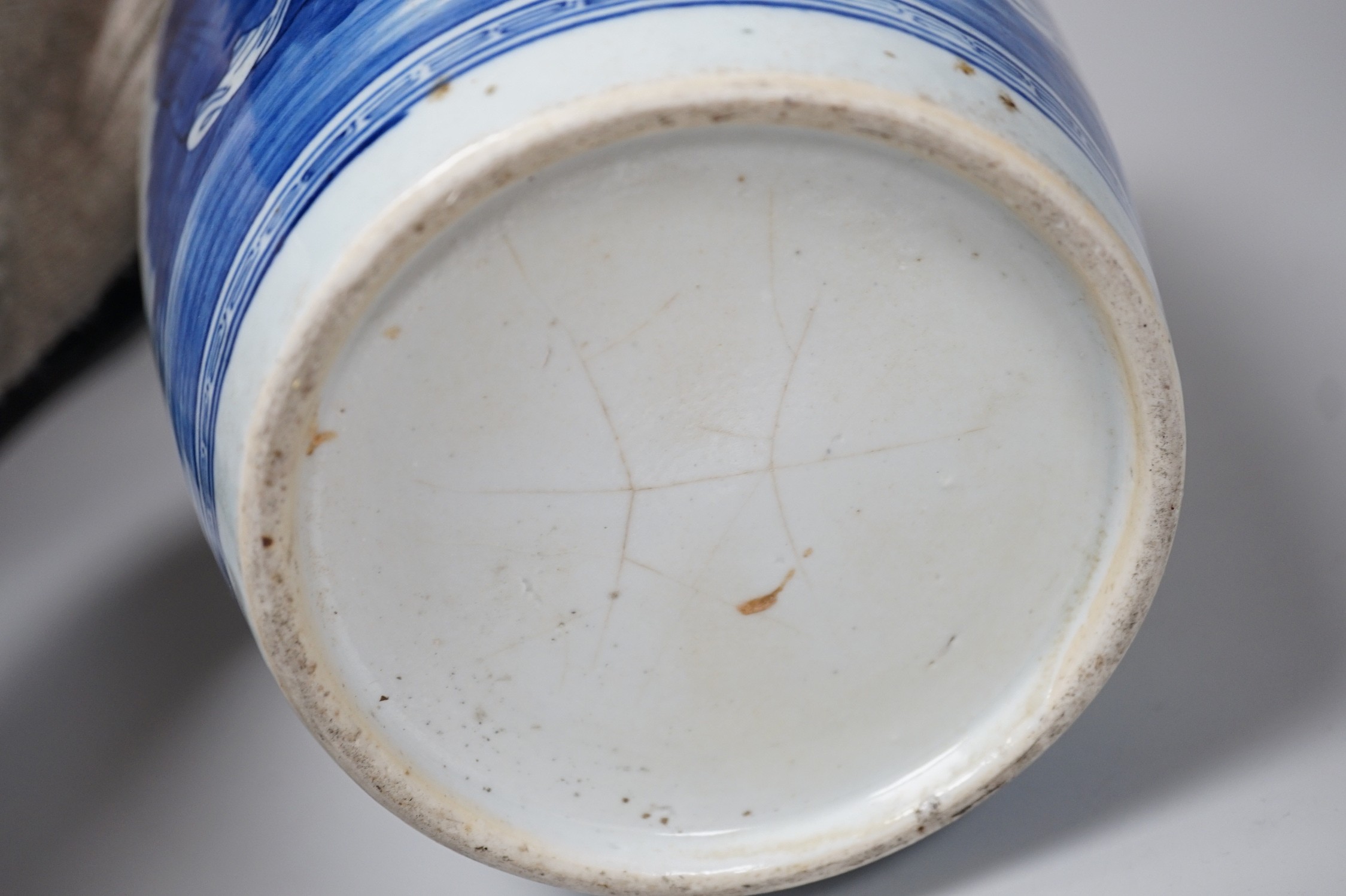 A large Chinese blue and white export vase, decorated with sages and attendants reviewing a scroll (a.f.), 37cms high